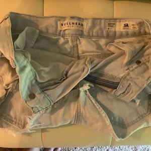 Bullhead slouchy short